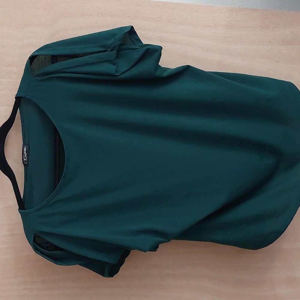 ColetteRomey Cold Shoulder Knit Tee